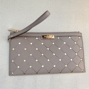 SOLD ‼️ Michael Kors wristlet